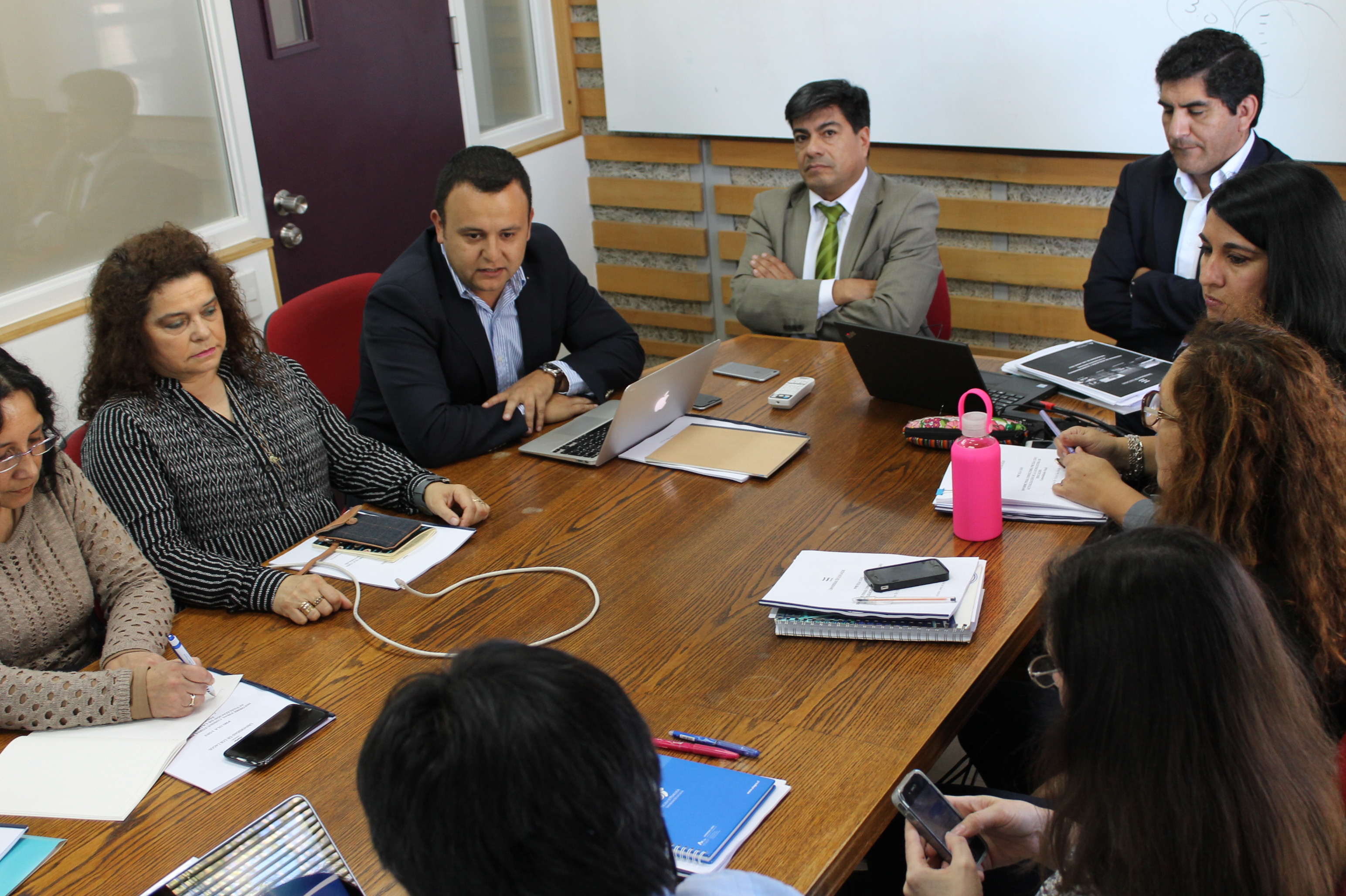 Jefes de Carreras Pedagógicas discuten actualización de Licenciatura en Educación